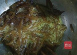 鸡蛋咸菜炒香椿的做法图解2