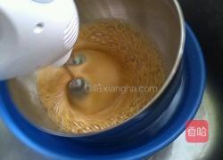 红糖枣泥核桃蜂蜜纸杯蛋糕的做法图解2