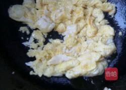 西葫芦炒鸡蛋的做法图解2