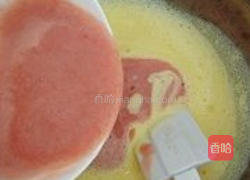 草莓冰淇淋的做法图解3