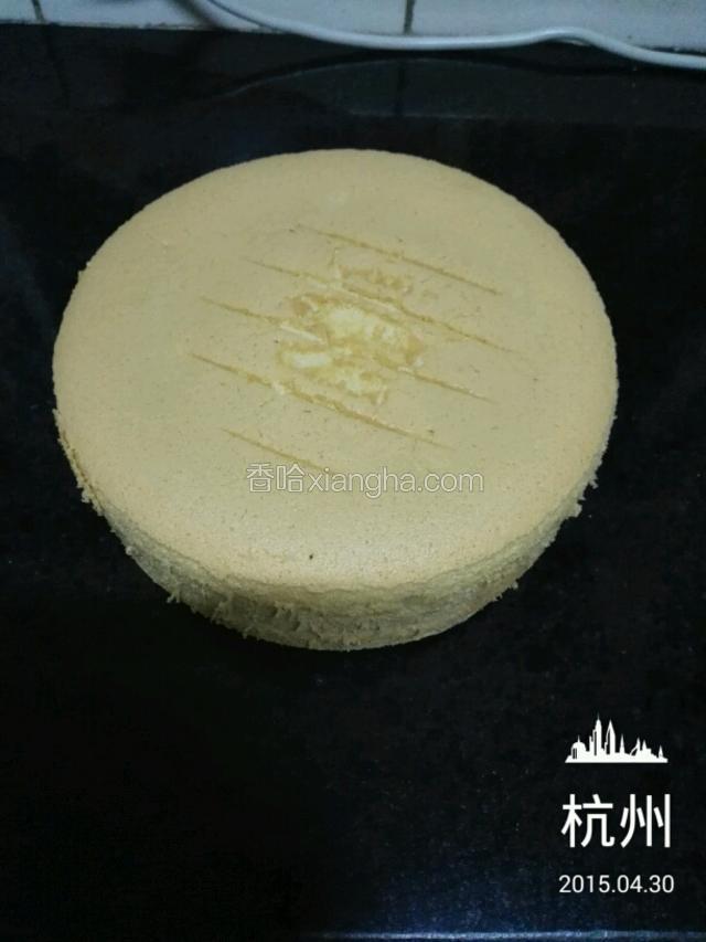 这是君之8寸模配方，步骤和君之戚风蛋糕做法一样，百度搜君之戚风蛋糕就行！