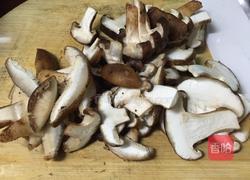 营养菠菜瑶柱瘦肉粥的做法图解3