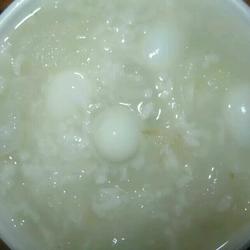 银耳鹌鹑蛋米粥的做法[图]