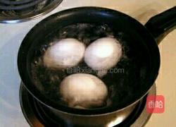 蒜泥鸡蛋的做法图解1