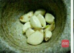 蒜泥鸡蛋的做法图解2