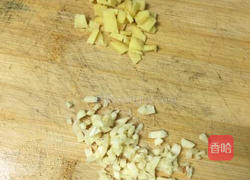 南乳焖猪手的做法图解1