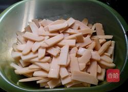 炒黄果(炒年糕)的做法图解1