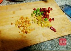 水煮牛肉火锅的做法图解1