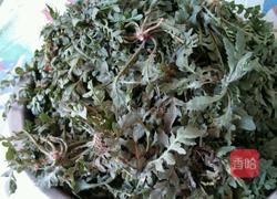 荠菜肉包子的做法图解1