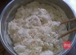 发面葱花软饼的做法图解2