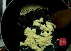 洋葱炒蛋的做法图解4