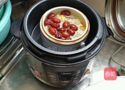 银耳红枣糖水的做法图解3