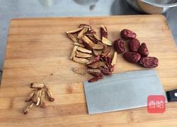 补血枣花卷的做法图解1