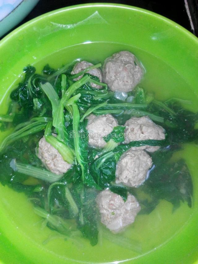 小白菜牛肉丸子汤