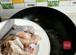 花菇乌鸡汤的做法图解1