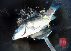 鲫鱼豆腐汤的做法图解1