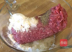 牛肉汉堡包的做法图解2