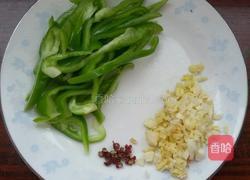 尖椒土豆丝。的做法图解3