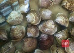 蛤蜊芥菜心汤的做法图解1