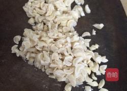 花生仁蛋羹的做法图解2