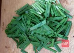 韭菜炒墨鱼。的做法图解3