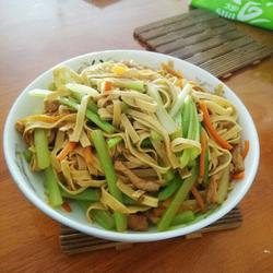 炒三丝 家乡菜的做法[图]