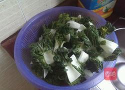 清炒奶白菜的做法图解1