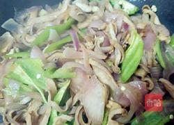 洋葱炒猪肚的做法图解3