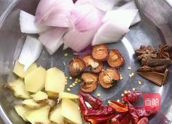 红烧鸭腿炖土豆的做法图解3