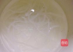印尼燕窝燕盏的炖煮过程的做法图解4