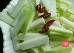 虾仁炒葫芦的做法图解2