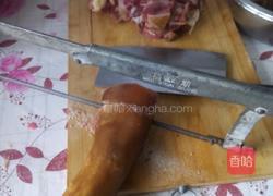 腊猪脚炖海带的做法图解4