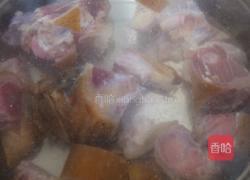 腊猪脚炖海带的做法图解8