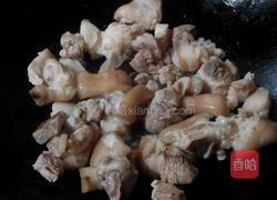 猪脚煲咸菜的做法图解3