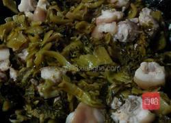 猪脚煲咸菜的做法图解4