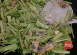 花甲肉炒通菜梗的做法图解8