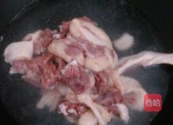 冬瓜薏米煲鸭汤的做法图解1