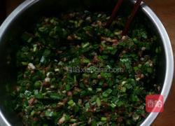 韭菜牛肉馅饼。的做法图解2