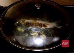 鲫鱼豆腐汤的做法图解4