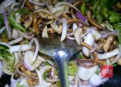 洋葱炒鱿鱼的做法图解10