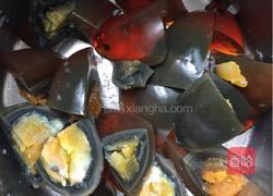 丝瓜皮蛋豆腐汤的做法图解3