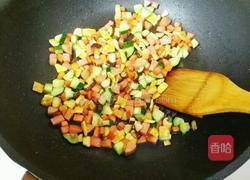 五彩炒饭的做法图解3