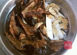 灵芝煲土鸡的做法图解2