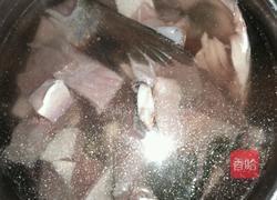 酸菜鱼的做法图解1