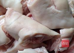 红烧猪手的做法图解1