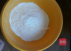 鸡蛋灌饼的做法图解1