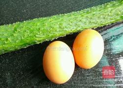 黄瓜炒鸡蛋的做法图解1