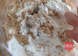 核桃蔓越莓面包的做法图解1