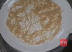 蒜茸粉丝蒸扇贝的做法图解1