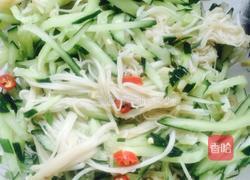 金针菇拌黄瓜丝的做法图解5